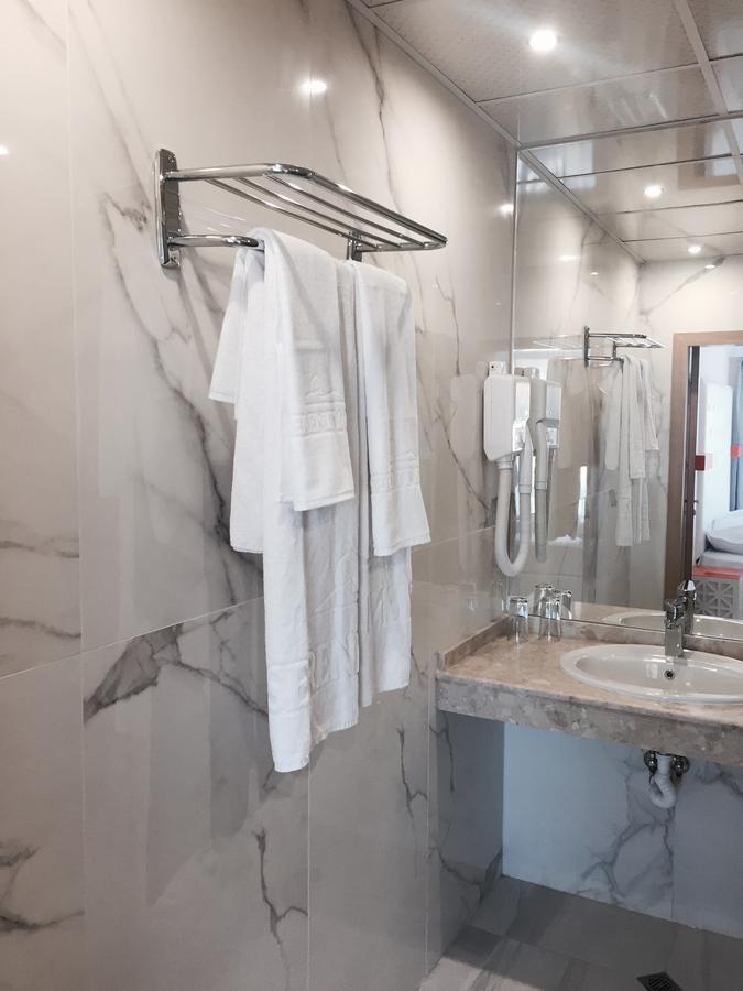 Hotel Perla Beach Luxury Primorsko Esterno foto
