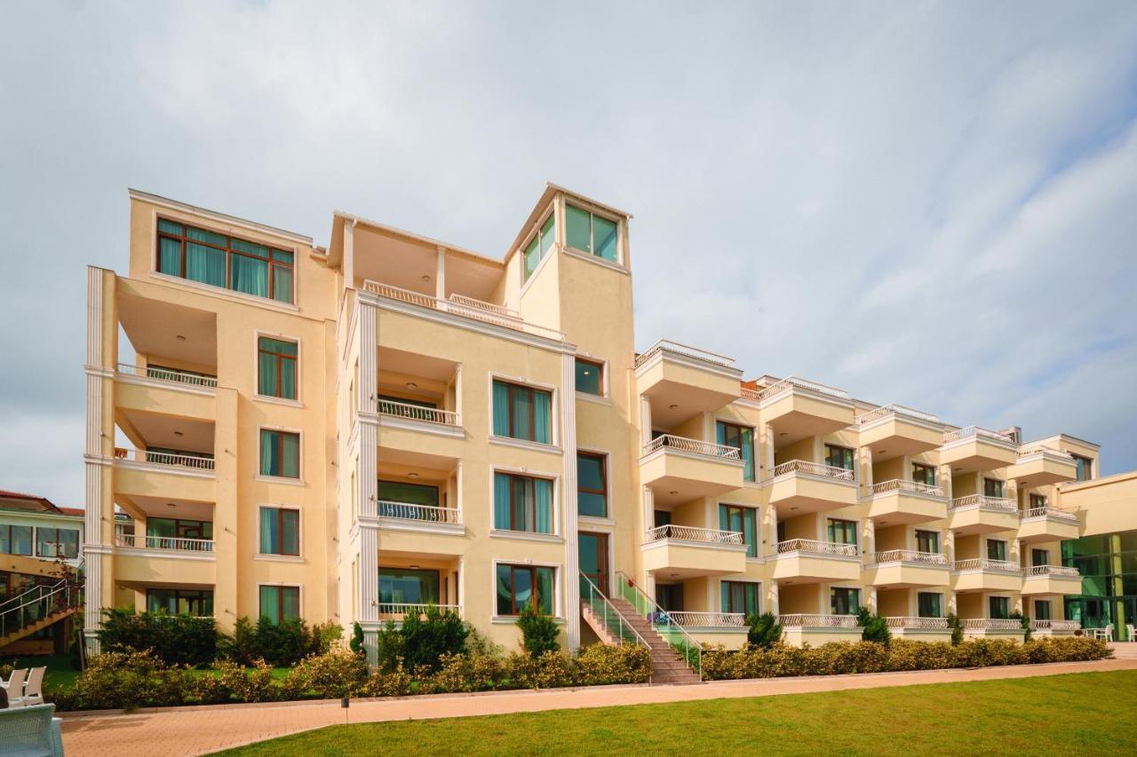 Hotel Perla Beach Luxury Primorsko Esterno foto