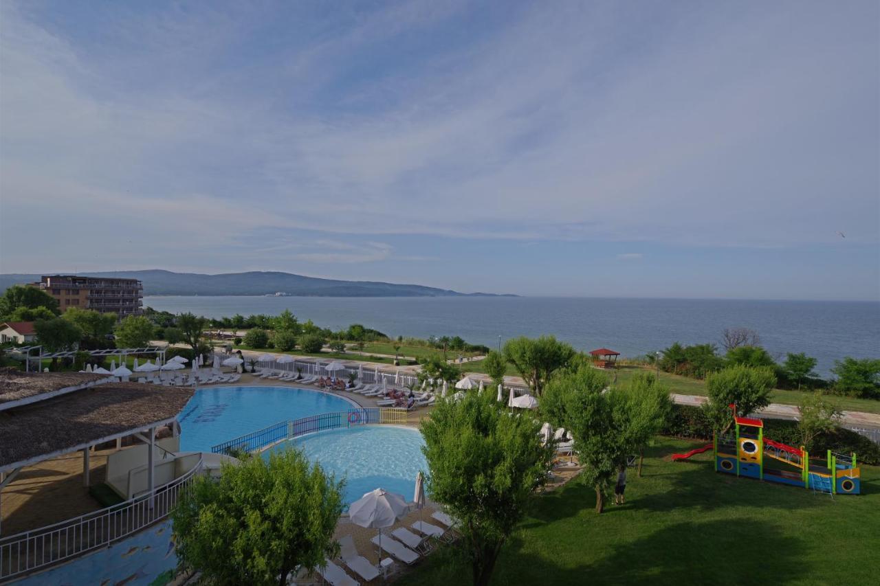 Hotel Perla Beach Luxury Primorsko Esterno foto