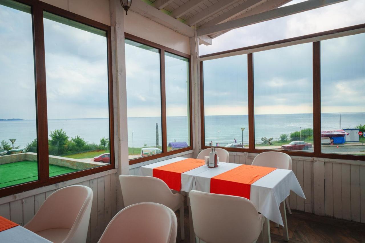 Hotel Perla Beach Luxury Primorsko Esterno foto