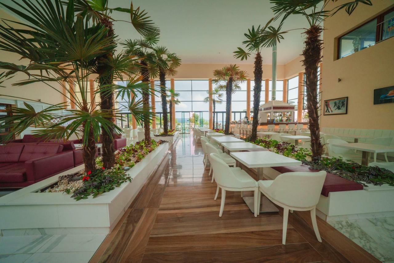 Hotel Perla Beach Luxury Primorsko Esterno foto