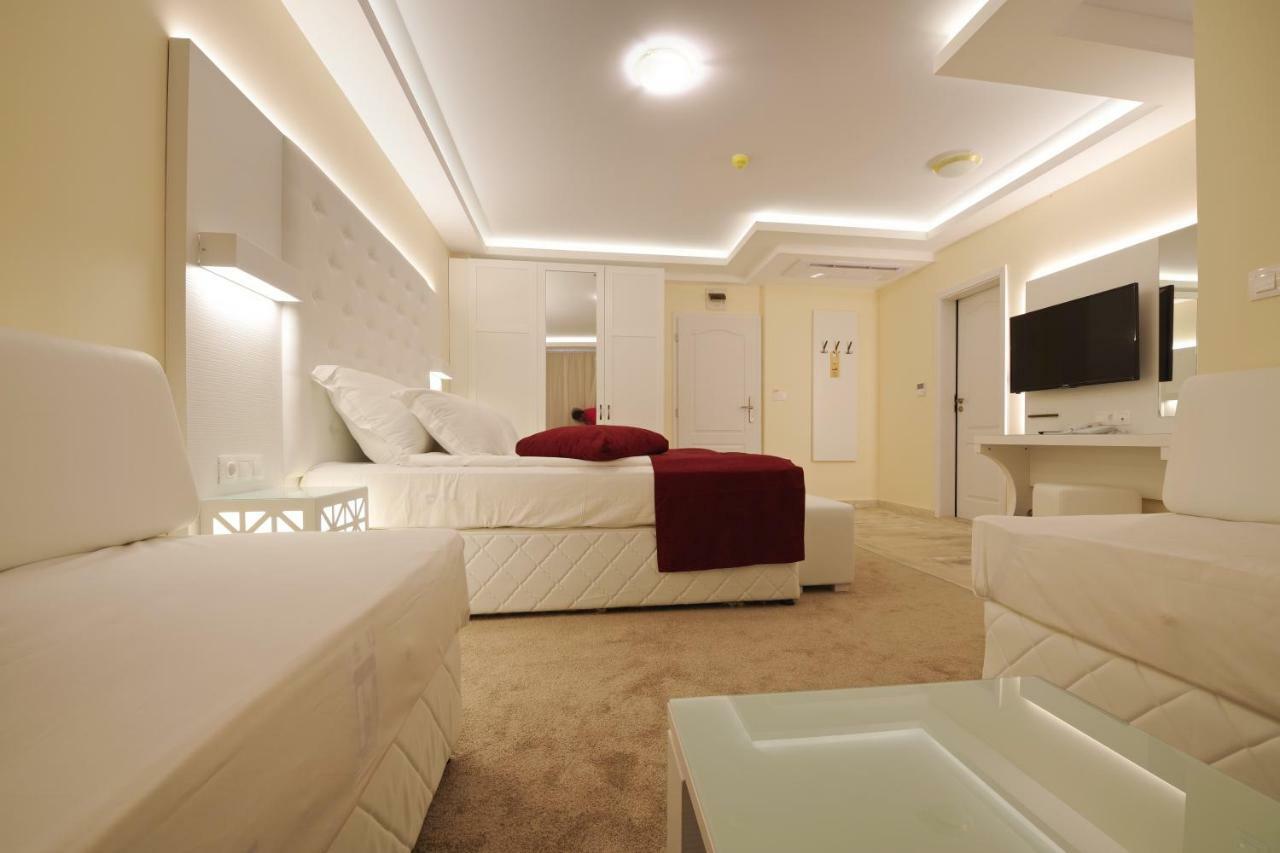 Hotel Perla Beach Luxury Primorsko Esterno foto