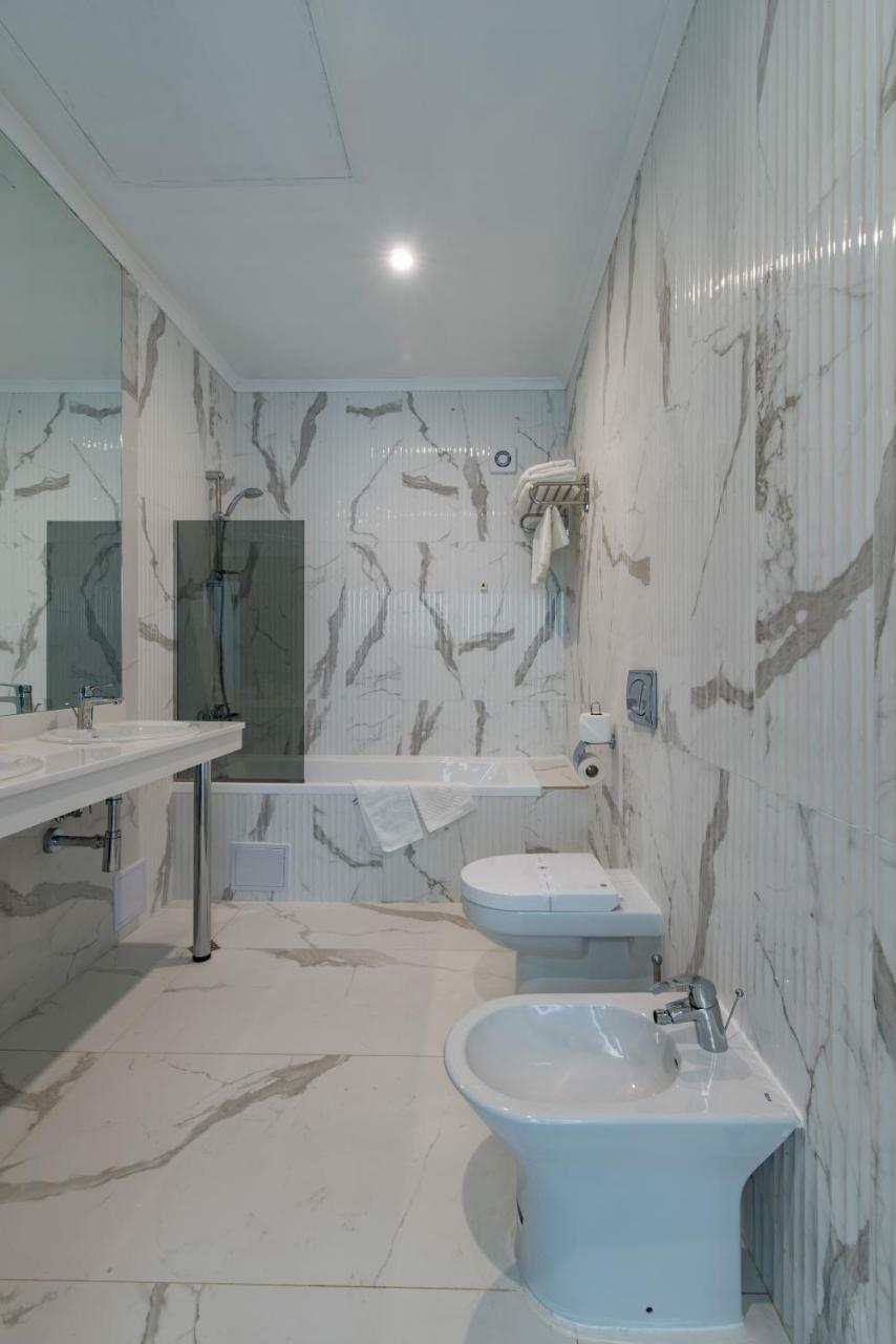 Hotel Perla Beach Luxury Primorsko Esterno foto